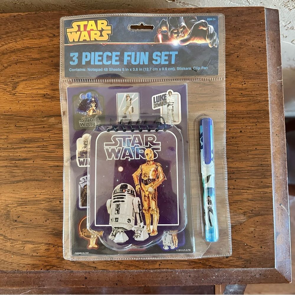 3 Piece Fun Set Star Wars R2D2 C-3PO Notepad Stickers Pen NWT